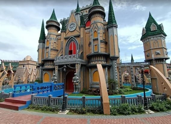 Belanja, Makan, Berwisata di Nicole’s River Park, Destinasi Wisata Seru di Puncak Bogor