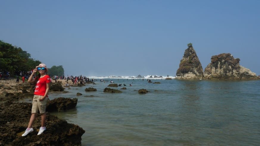 Pantai Sawarna Surga Tersembunyi di Banten yang Viral dengan Keindahan Alam dan Legenda Mistisnya