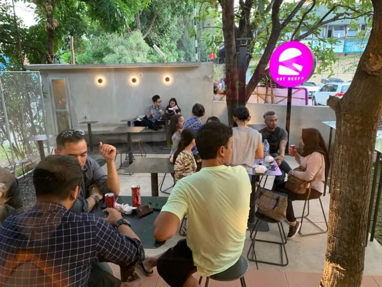 Tempat Beli Burger Cepat Saji Got Beef di Bandung