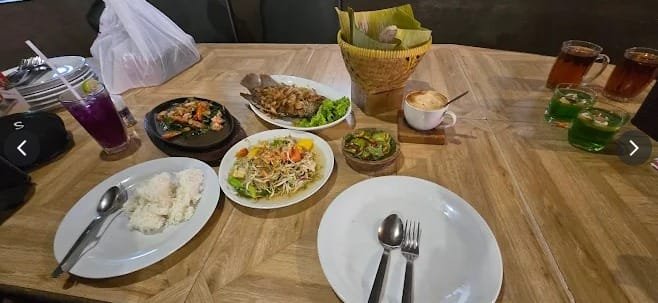10 Tempat Makan Terkenal di Karawang, Kuliner Autentik hingga Hidangan Kekinian