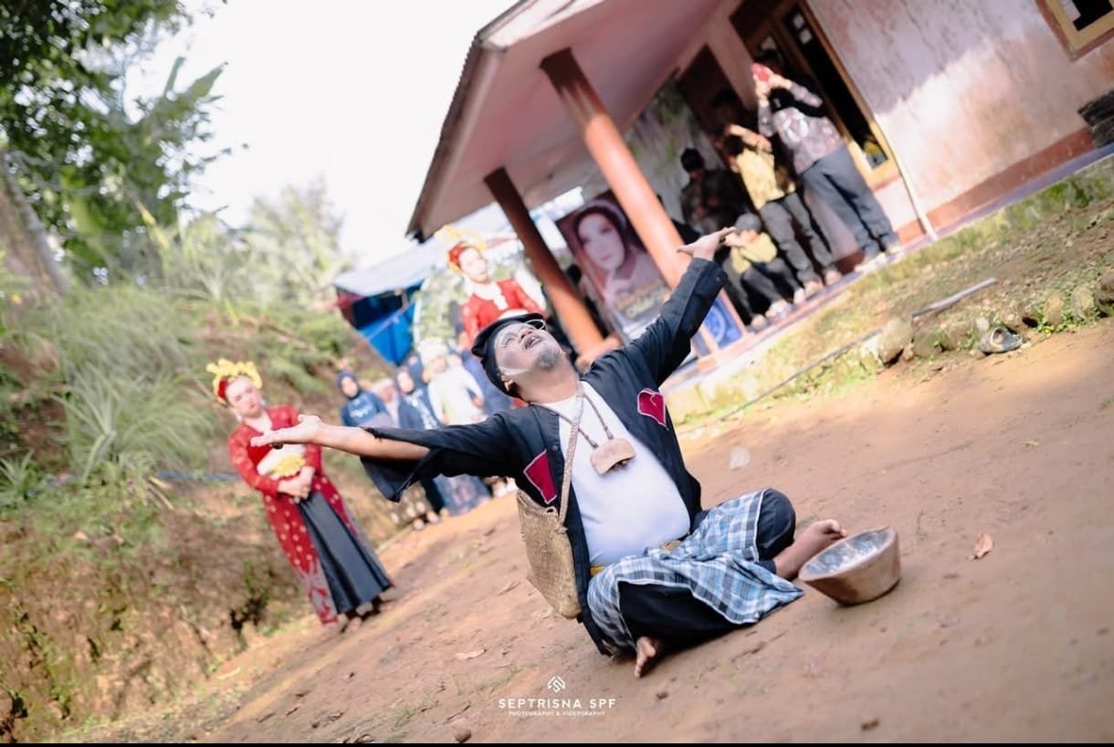 Ki Lengser, Penjaga Budaya dan Penghibur dalam Pernikahan Adat Sunda