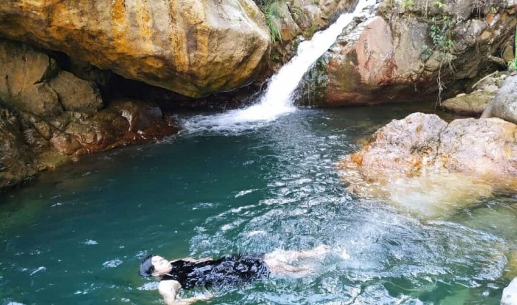 Wisata Curug Ciburial Bogor, Tujuan Destinasi Liburan
