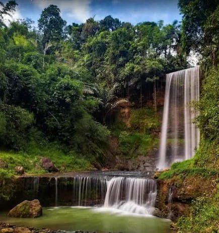 Pesona Curug Ciastana Cianjur, Nirwana Tersembunyi di Jawa Barat