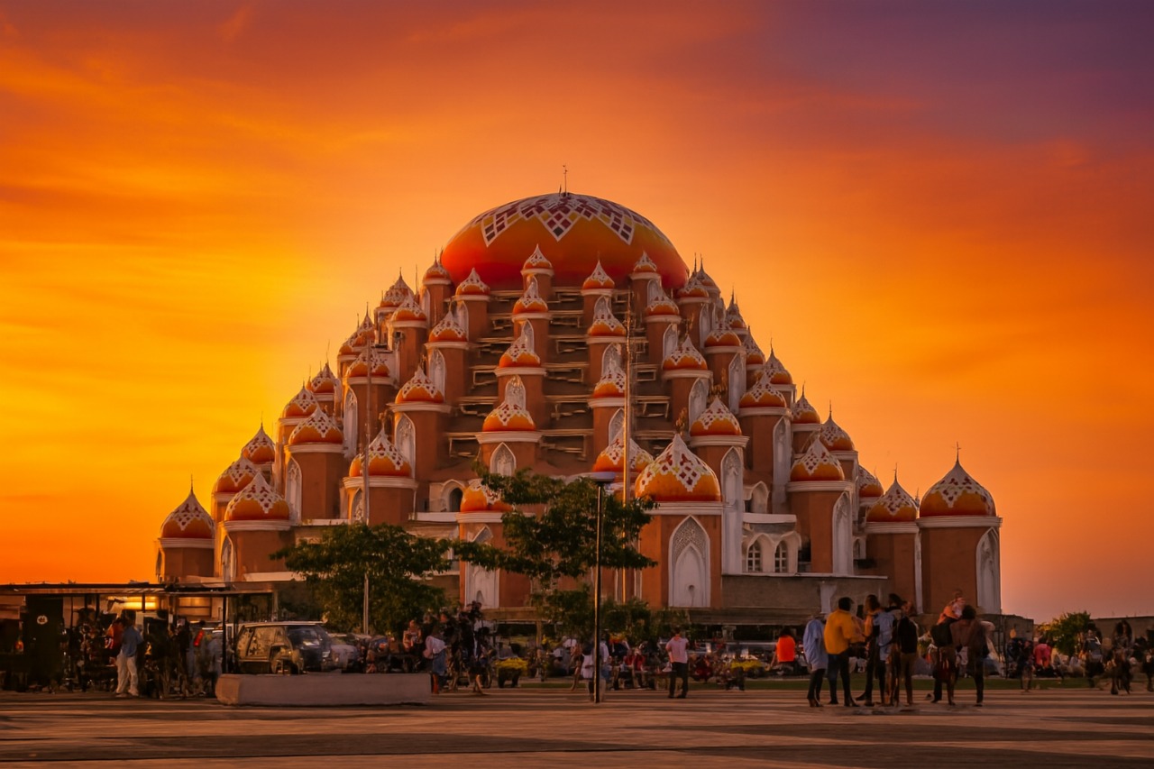 Masjid 99 Kubah: Refleksi Arsitektur dan Iman di Makassar